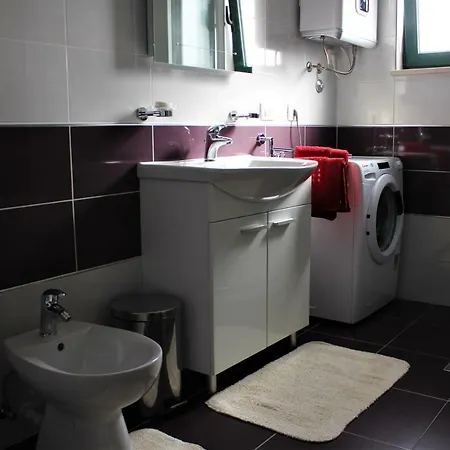 Village Heaven Apartment *